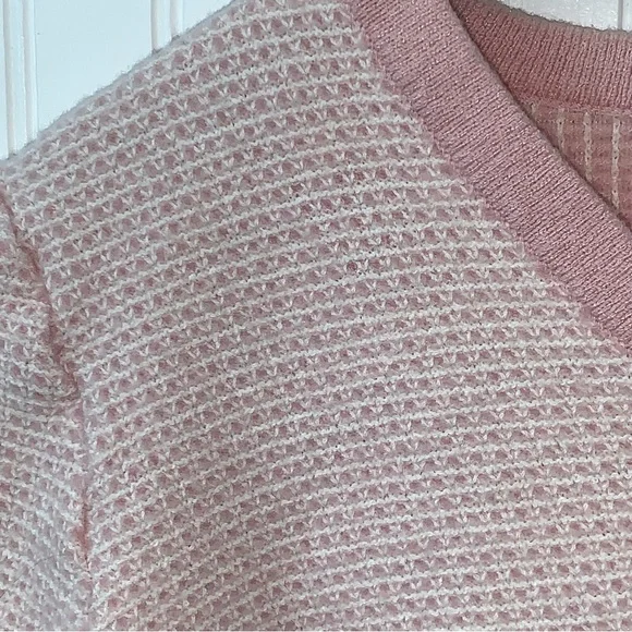 St John Sport Cropped Cardigan Sweater - Picture 11 of 11